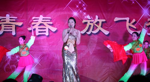 “唱响青春•放飞梦想”——纪念“一二•九”运动79周年红歌赛成功举办