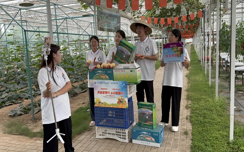 活动照片1.jpg 活动照片1.jpg