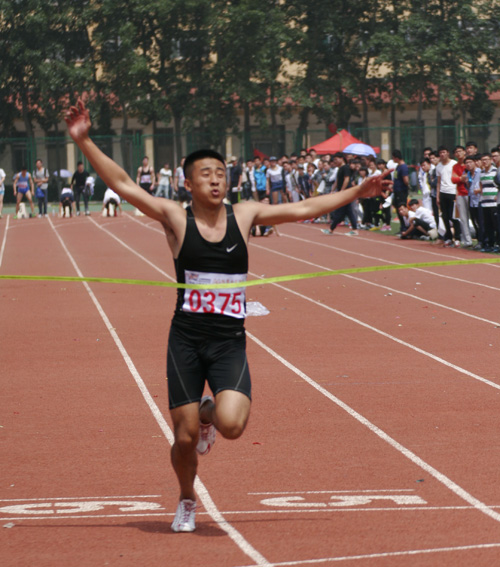 学院第十四届田径运动会圆满结束