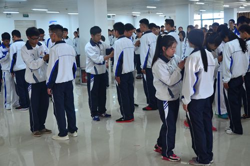 我院举办新团员入团宣誓暨老团员重温入团誓词仪式