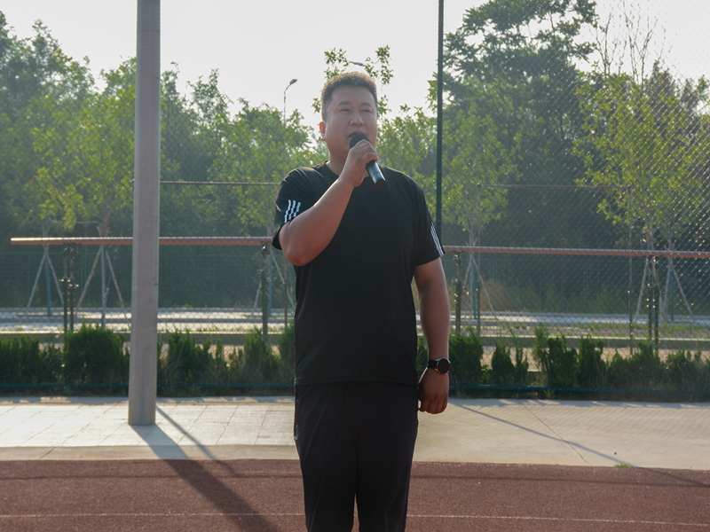 国旗下讲话.jpg 国旗下讲话.jpg