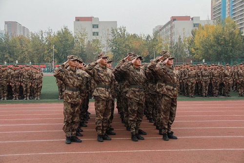 山东信息职业技术学院-士官学院举行17营养成士气会操