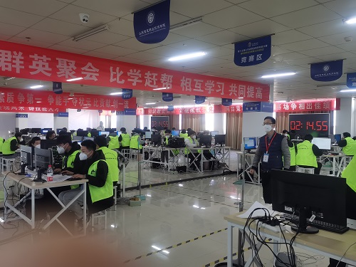 赛场.jpg500.jpg