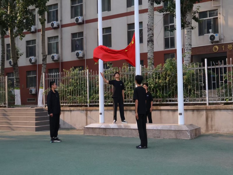 升旗1.jpg