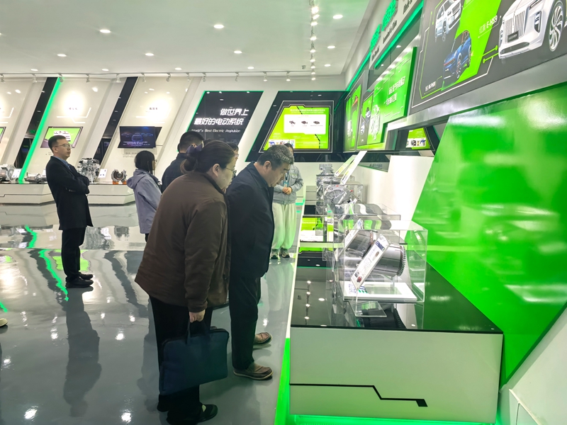 深化政校企联动 访企拓岗促高质量就业1.jpg